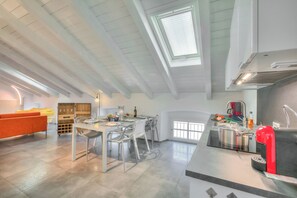 Family Apartment, Multiple Bedrooms (Loft & Jacuzzi) | Dining - Loft & Jacuzzi (Riva del Garda)