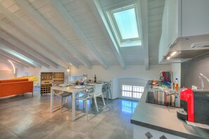 Family Apartment, Multiple Bedrooms (Loft & Jacuzzi) | Dining - Loft & Jacuzzi (Riva del Garda)