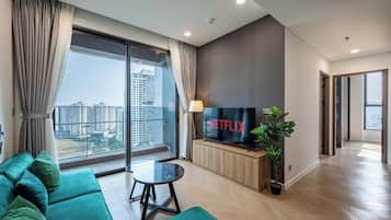 Deluxe Apartment, 3 Bedrooms, Balcony, City View | View from room