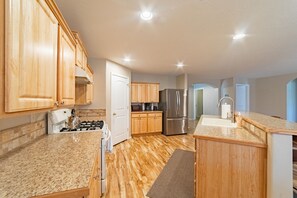 Microwave, oven, stovetop, dishwasher