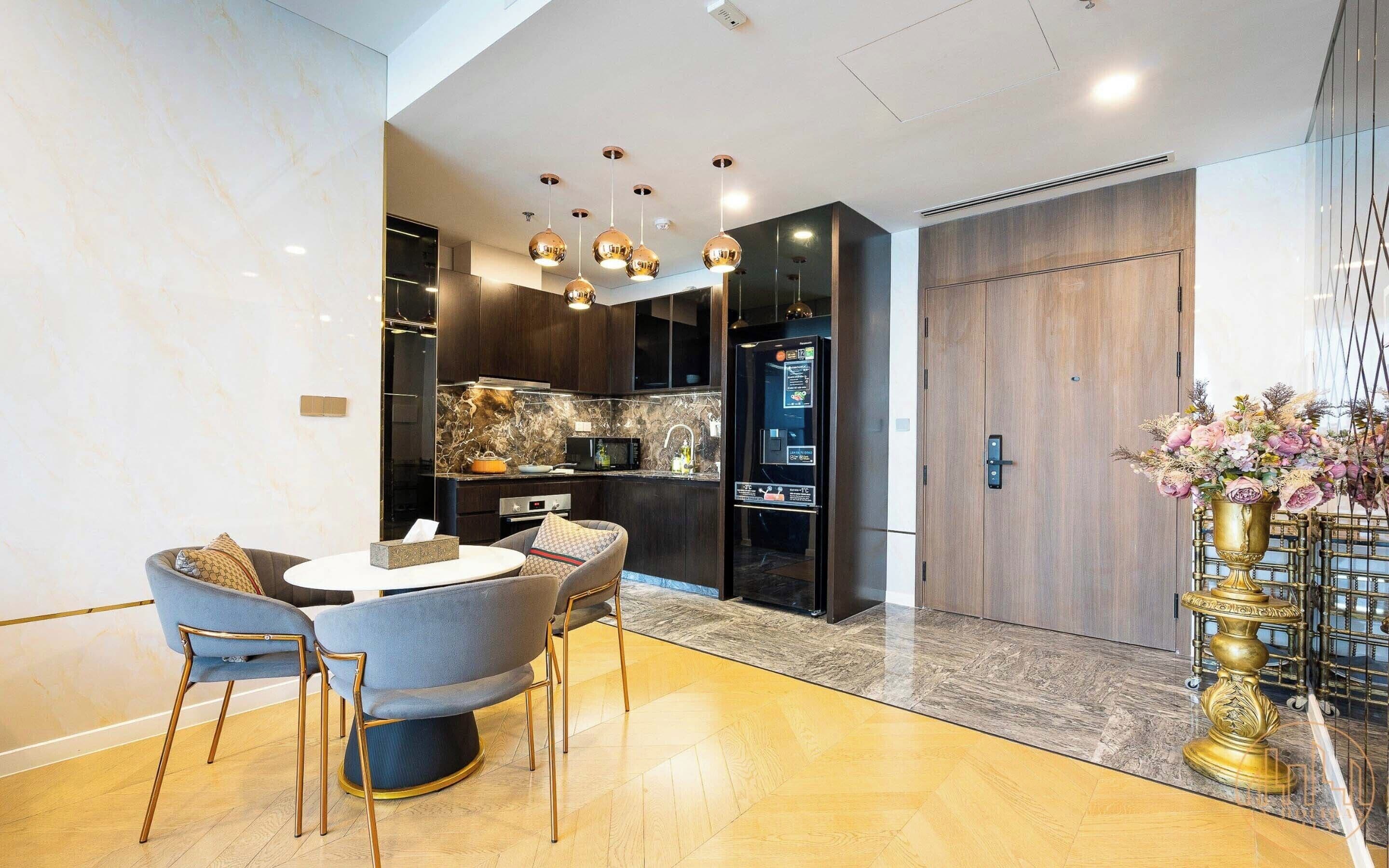 Deluxe Apartment, 1 Bedroom, Balcony, City View | Premium bedding, down duvets, Select Comfort beds, in-room safe