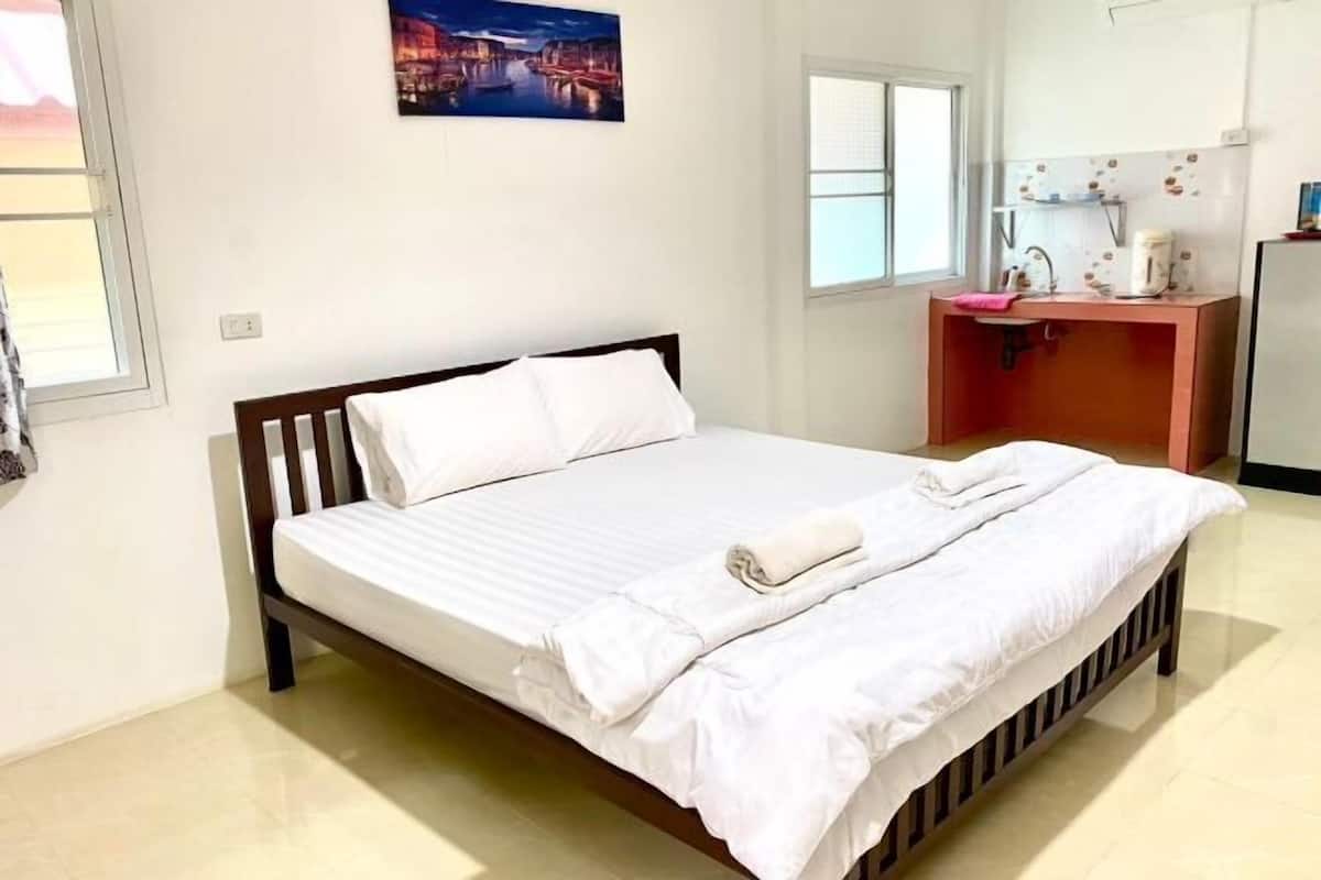 1 dormitorio y escritorio