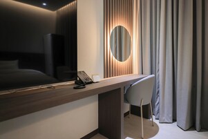 高档床上用品、羽绒被、加厚床垫、特色装修