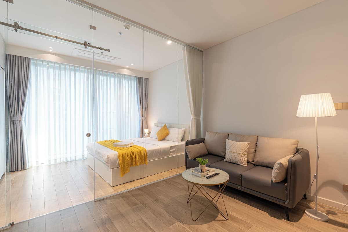 Deluxe Apartment, 1 Bedroom | Premium bedding, Select Comfort beds, in-room safe, desk
