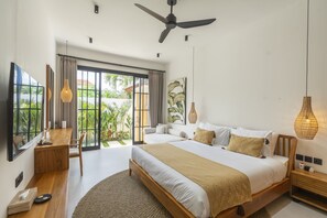 Cofres nos quartos, escrivaninha, espaço de trabalho para notebook