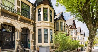 Ty Ayla Premier Apartments - 2 Bedroom Loft