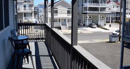 118 38th Street Unit 4