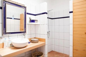 Shower, hair dryer - House in Porto Salé with Ibiza Views (Formentera)