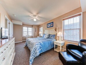 4 bedrooms, iron/ironing board, internet