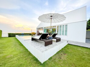 حمّام سباحة خارجي