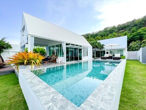 Piscine extérieure