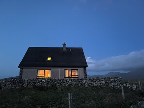 Exterior - Snishival - a magical Hebridean retreat. Fantastic views of S Uist. Pet-friendly (Snishival)