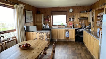 Micro-ondas, fogão, cooktop, lava-louças