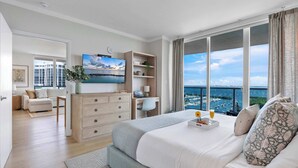 Room - Modern Residence with Pool Access | Coconut Grove (Miami)
