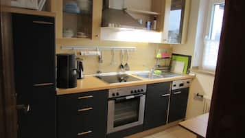 Fridge, microwave, dishwasher, highchair