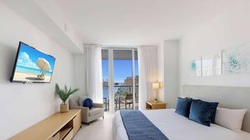 1 Schlafzimmer, Schreibtisch, Bügeleisen/Bügelbrett, Reisekinderbett