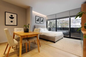 2 habitaciones, escritorio, wifi y ropa de cama