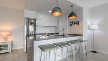 Fridge, microwave, oven, dishwasher