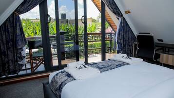 家庭套房, 多張床, 非吸煙房, 陽台 | 客房景觀