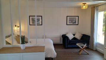 Soundproofing, iron/ironing board, free WiFi, bed sheets