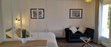 Soundproofing, iron/ironing board, free WiFi, bed sheets