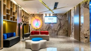 Lobby sitting area - Hua mei da An ke Hotel (Guangzhou)