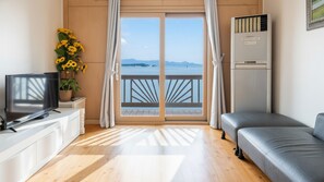 Exterior - Taean Tteulapbada Pension (Taean)