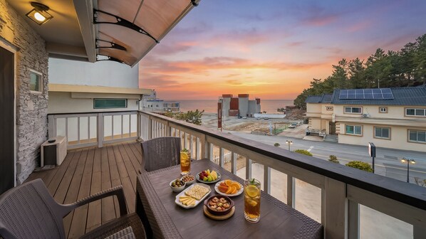 Exterior - Goseong Araenmaru Pension (Goseong)