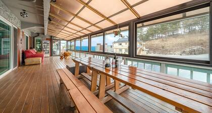 Goseong Araenmaru Pension