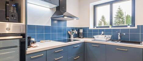 Frigorifero, microonde, forno, lavastoviglie
