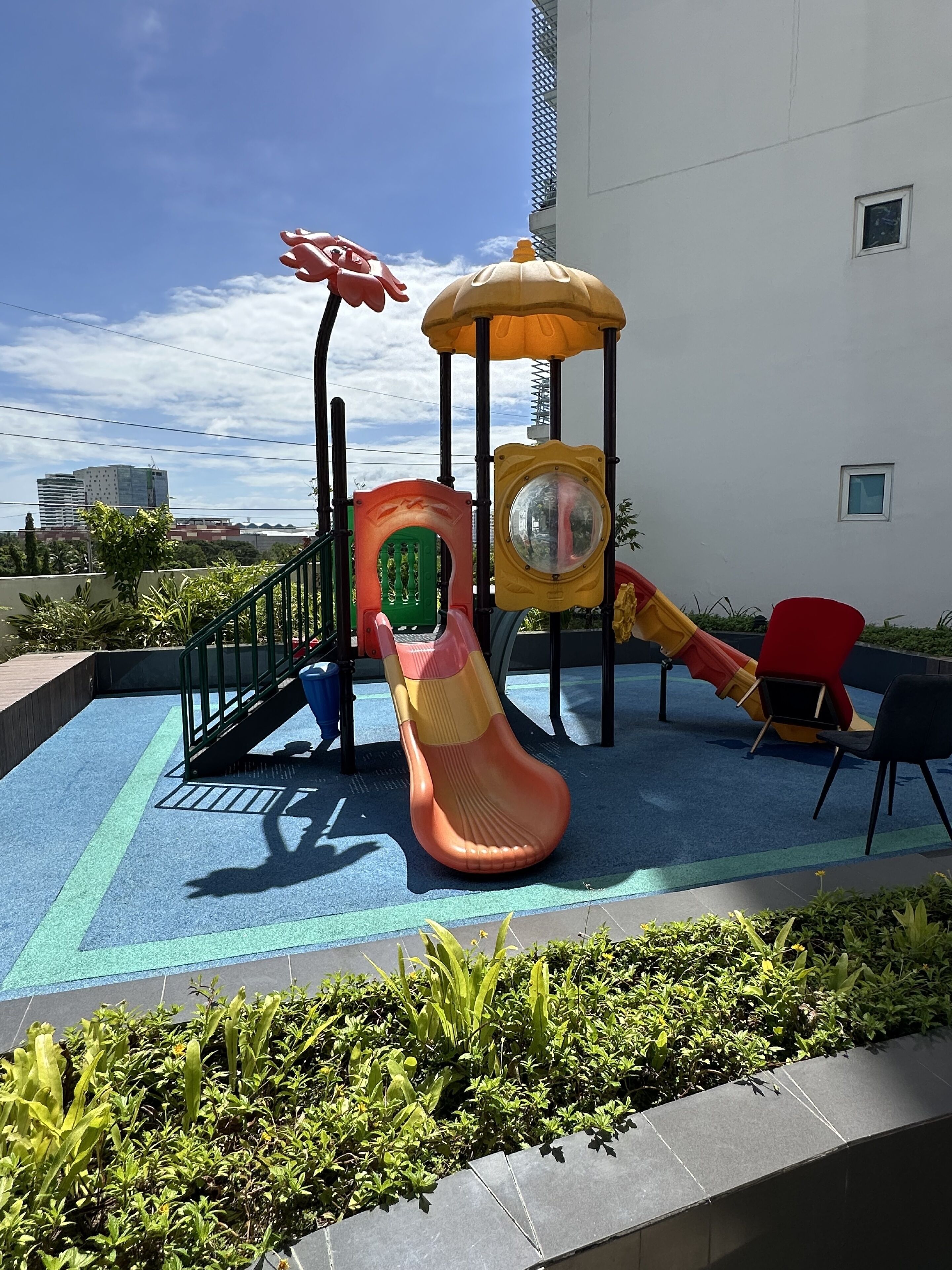 Children's play area - outdoor