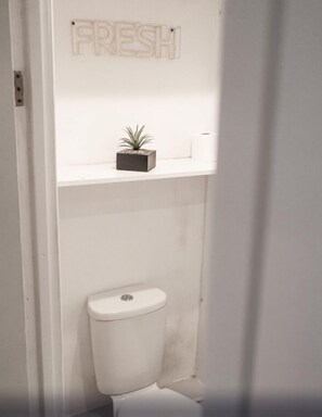 Bathroom - Number 13 Brighton Hotel (Brighton)