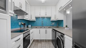 Villa, 3 Bedrooms | Private kitchen