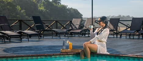 2 outdoor pools, pool umbrellas, sun loungers