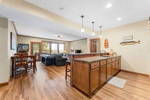 Unclassified image, 3 of 51, button