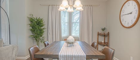 تناول الطعام