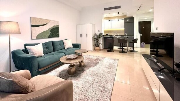 1 bedroom, iron/ironing board, WiFi (free) - Exquisite 1BR with Captivating City View (Dubai)