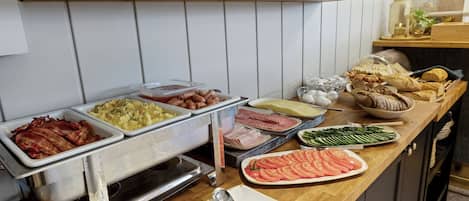 Petit déjeuner continental compris tous les jours