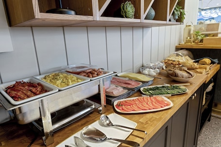 Desayuno continental incluido todos los días