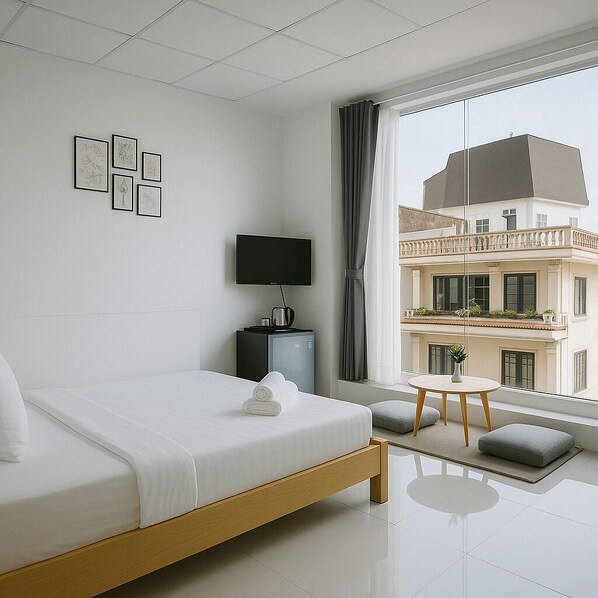 Standard Double Room | Premium bedding, minibar, individually furnished, desk