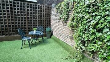 Apartment, Ensuite (N3) | Garden