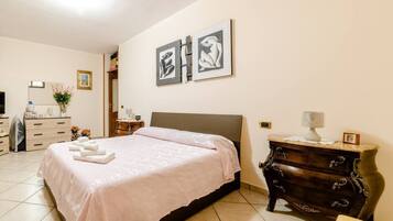 Casa | 2 habitaciones, muebles diferentes y cortinas blackout