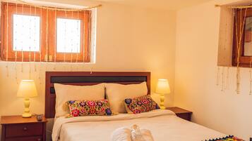 3 chambres, fer et planche Ă repasser, Wi-Fi, draps fournis