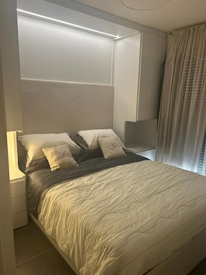 2 slaapkamers, een strijkplank/strijkijzer, wifi, beddengoed