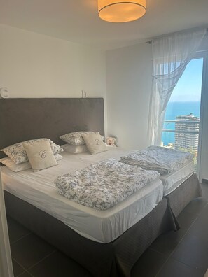 2 slaapkamers, een strijkplank/strijkijzer, wifi, beddengoed