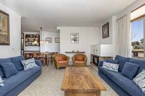 Living area - Sea View Apartment / 3 Bedroom / Swimming Pool (Port de Pollença)