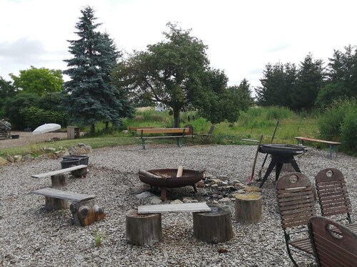 Rooms with private bathrooms, ideal for construction workers.