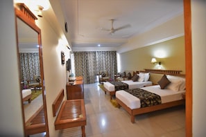 Deluxe Room | Living area - Ganga Resort (Narendranagar)