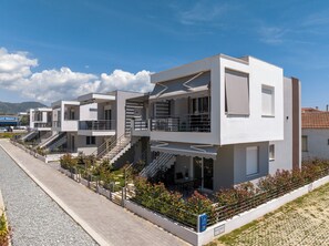 Garden - Amarylis Residential Complex (Pangaio)
