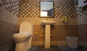 Deluxe-Zimmer | Badezimmer | Kostenlose Toilettenartikel